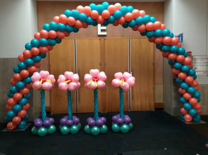 Classic and Elegant Inside Balloon Arch