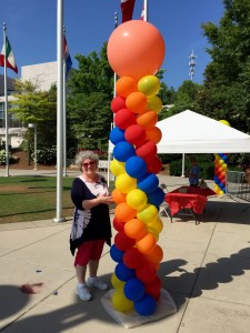 This multi-color balloon column is an example of professional balloon decoration I provide in the Knoxville area.